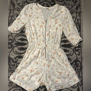 Splendid X Mary Lawless Lee Floral Zip- Up Romper size small
